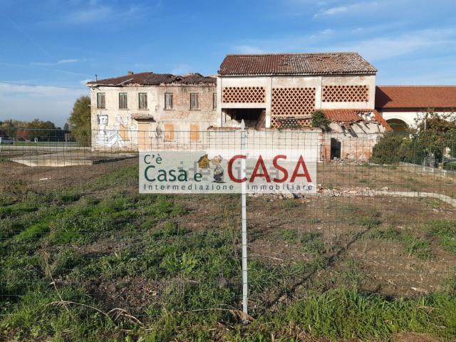 Rustico in vendita a Caselle, Selvazzano Dentro