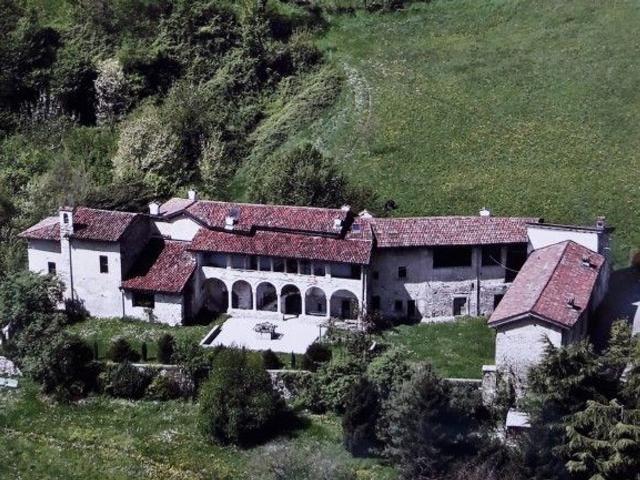 Rustico in vendita a Borgo Di Terzo, Lombardia