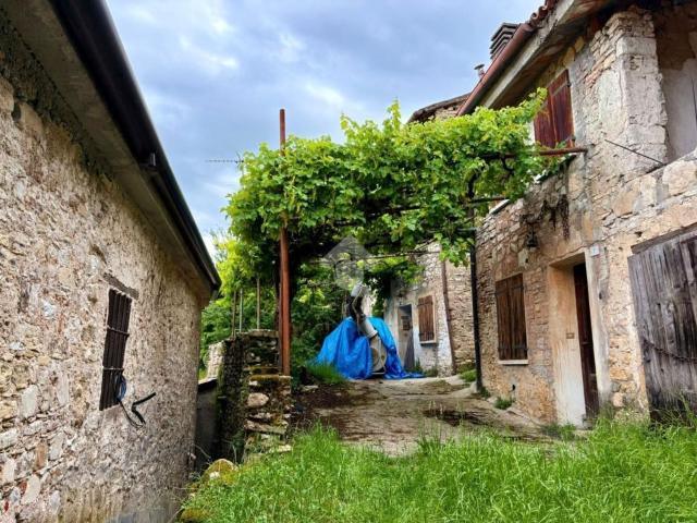 Rustico in vendita a Valdobbiadene, Veneto