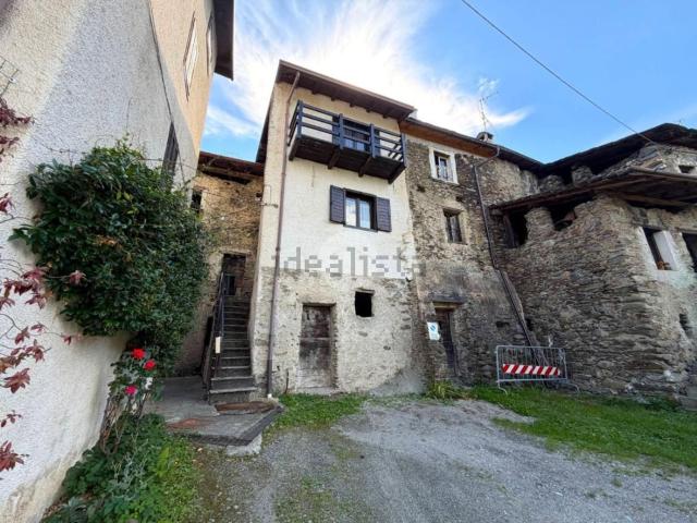 Rustico in vendita a Albosaggia, Lombardia