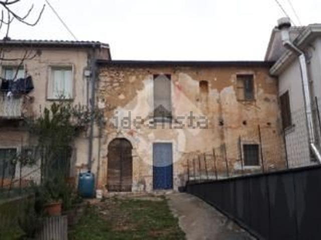 Rustico in vendita a Monte San Giovanni Campano, Lazio