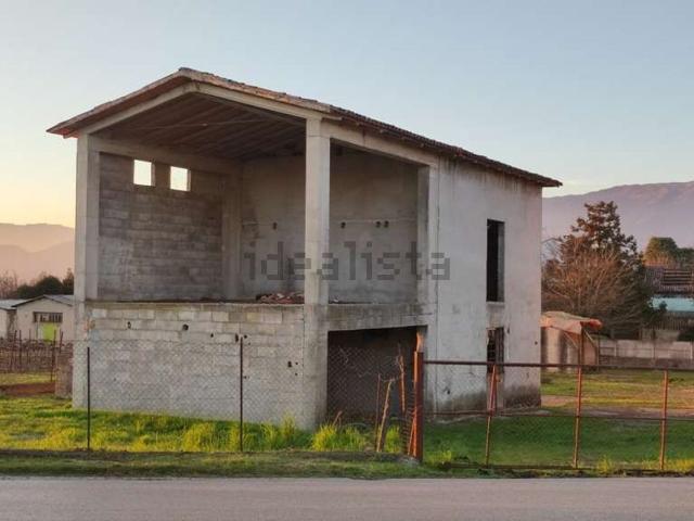 Rustico in vendita a Colle Umberto, Veneto