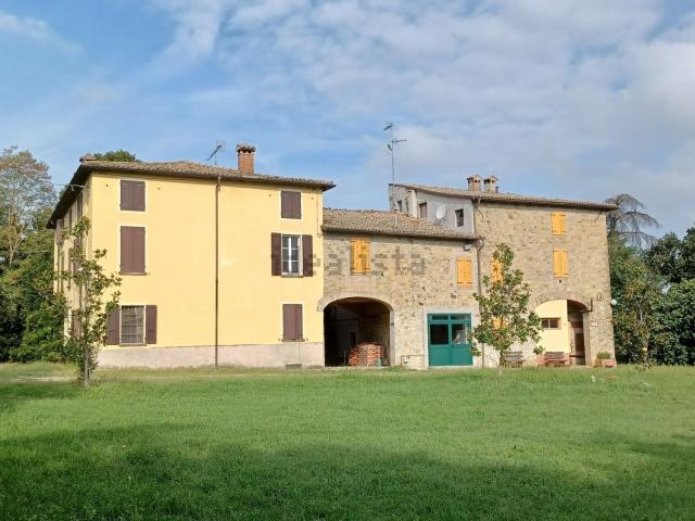 Rustico in vendita a Sala Baganza, Parma