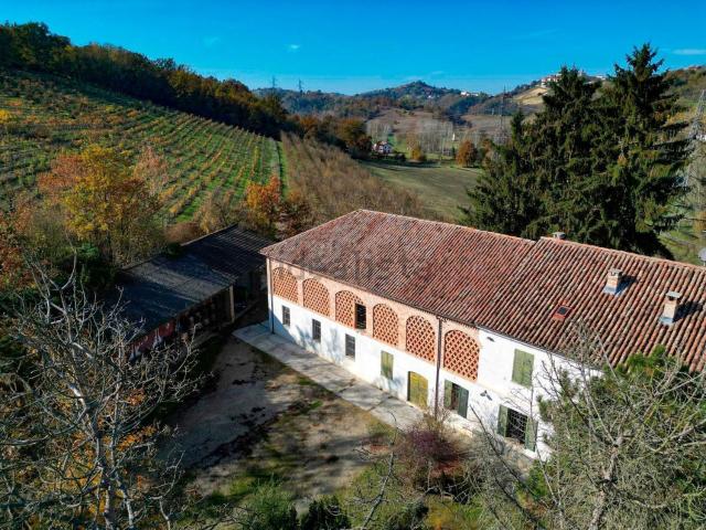 Rustico in vendita a Piemonte, Asti