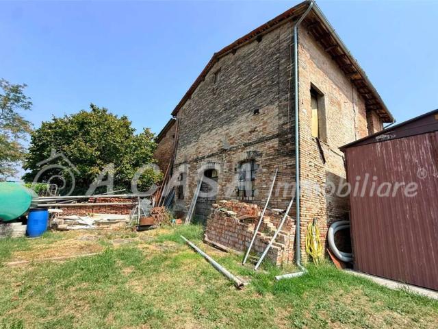 Rustico in vendita a Nandesano, Felino