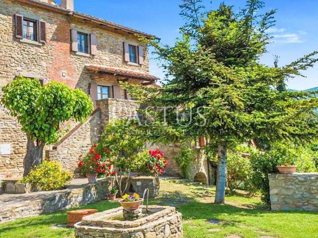 Rustico in vendita a Castiglion Fiorentino, Toscana
