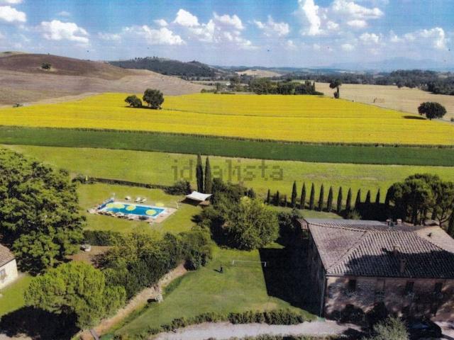 Rustico in vendita a Monteroni D'arbia, Toscana
