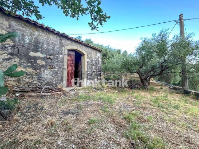 Rustico in vendita a Piedimonte Etneo, Sicilia