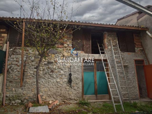 Rustico in vendita a Gardoncino, Manerba Del Garda