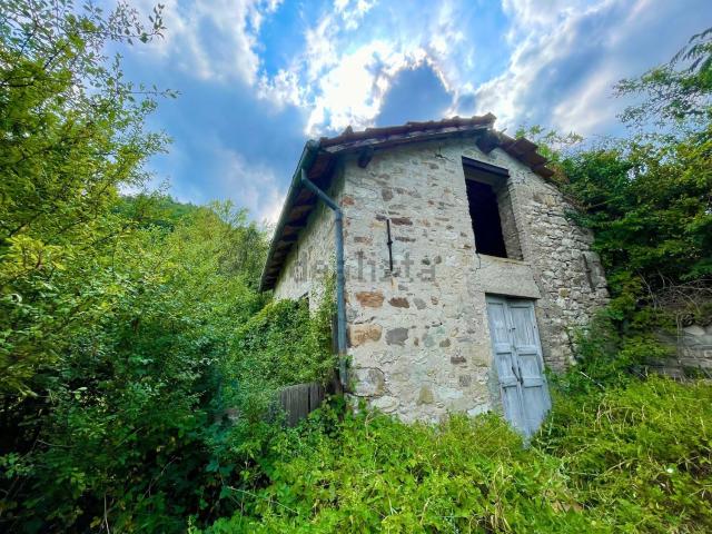 Rustico in vendita a Cascina Balzago, Bobbio