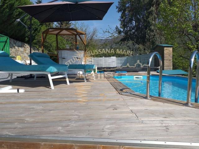 Rustico in vendita a Baiardo, Liguria