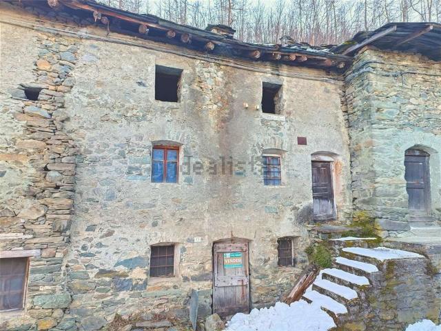 Rustico in vendita a Saint Marcel, Aosta