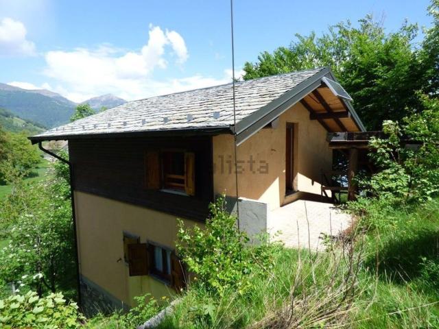 Rustico in vendita a Vercana, Lombardia