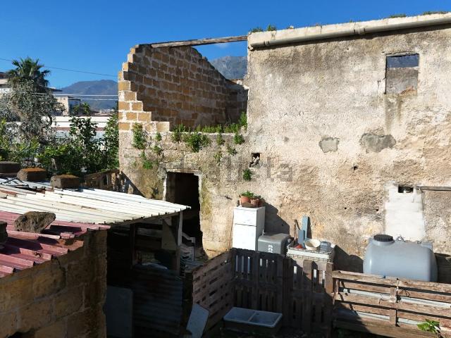 Rustico in vendita a Carini, Sicilia