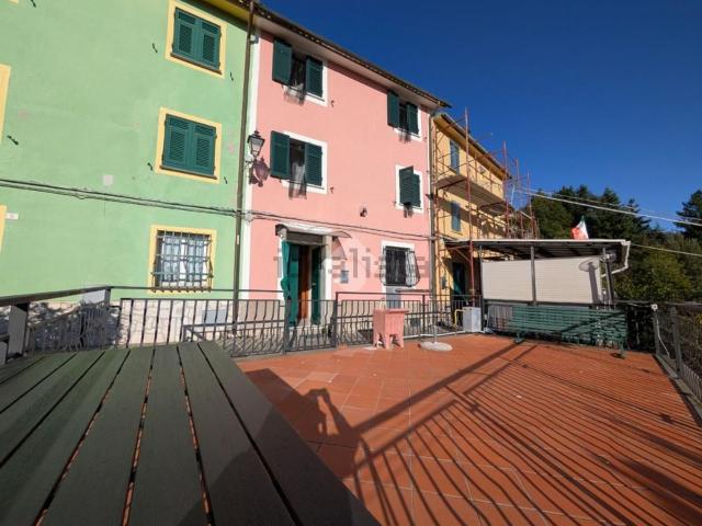 Rustico in vendita a Carrodano, Liguria