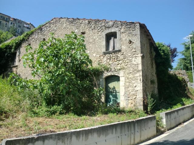 Rustico in vendita a Castel San Vincenzo, Molise