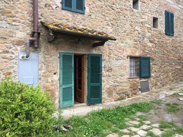 Rustico in vendita a Lamporecchio, Toscana