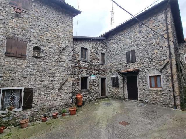 Rustico in vendita a Unione Comuni Garfagnana, Vagli Sotto