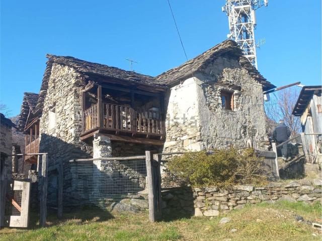 Rustico in vendita a Bannio Anzino, Piemonte