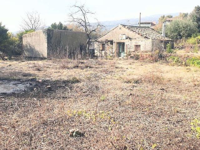 Rustico in vendita a Piedimonte Etneo, Sicilia