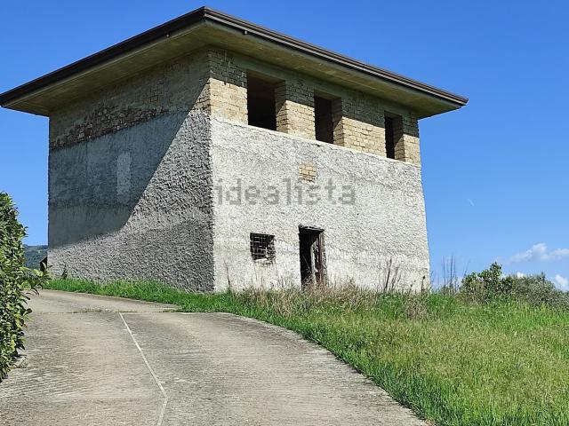 Rustico in vendita a Giuliano Di Roma, Lazio