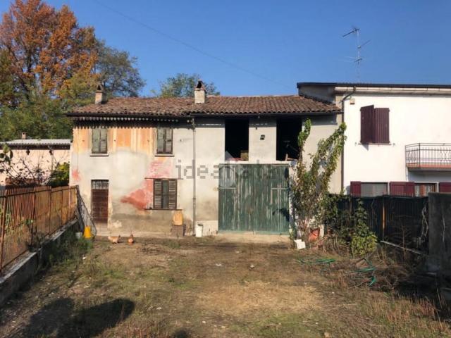 Rustico in vendita a Arena Po, Lombardia