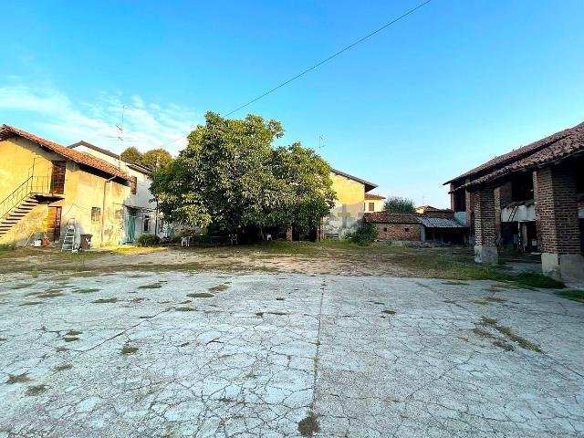Rustico in vendita a Sannazzaro De' Burgondi, Lombardia