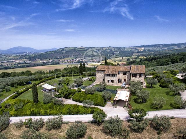 Rustico in vendita a Assisi, Umbria
