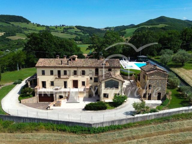 Rustico in vendita a Marche, Macerata