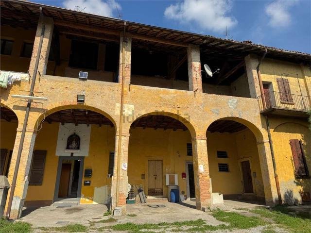 Rustico in vendita a Paderno D'adda, Lombardia