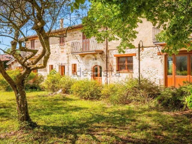 Rustico in vendita a Castel Ritaldi, Umbria