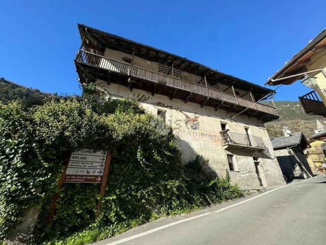 Rustico in vendita a Valpelline, Aosta