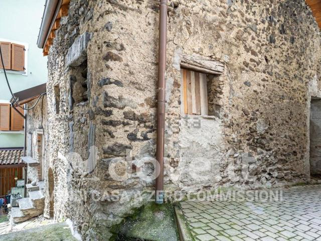 Rustico in vendita a Pagnona, Lombardia