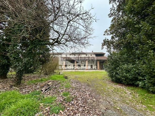Rustico in vendita a Le Villette, Crema