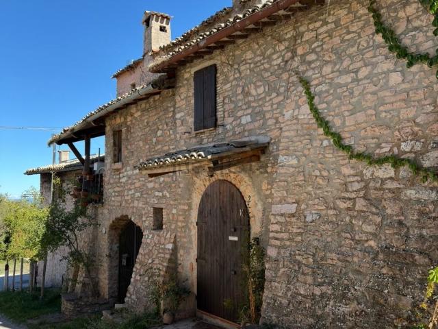 Rustico in vendita a Cerqueto, Spoleto