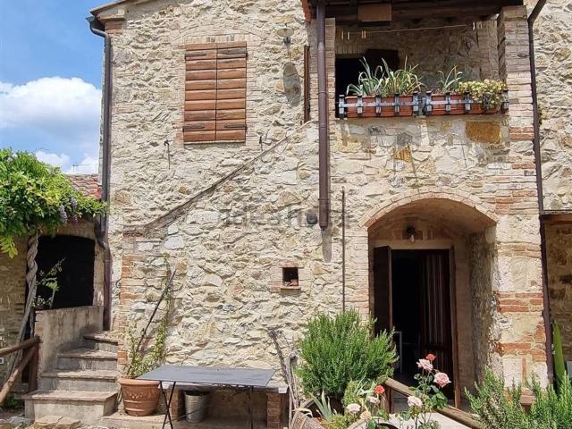 Rustico in vendita a Colle Di Val D'elsa, Toscana
