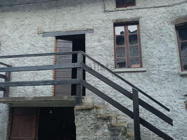 Rustico in vendita a Morfasso, Reggio Emilia