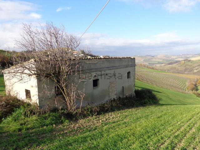 Rustico in vendita a Trivio, Marche
