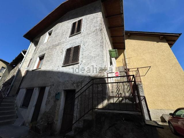 Rustico in vendita a Cosio Valtellino, Lombardia