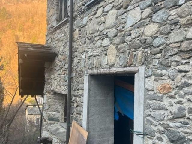 Rustico in vendita a Berbenno Di Valtellina, Lombardia