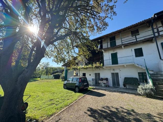 Rustico in vendita a Vaprio d'Agogna, Novara