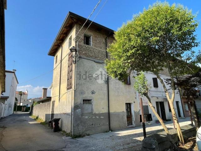Rustico in vendita a Rossano Veneto, Veneto