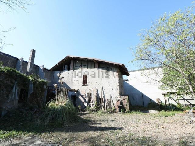Rustico in vendita a Bonate Sotto, Lombardia