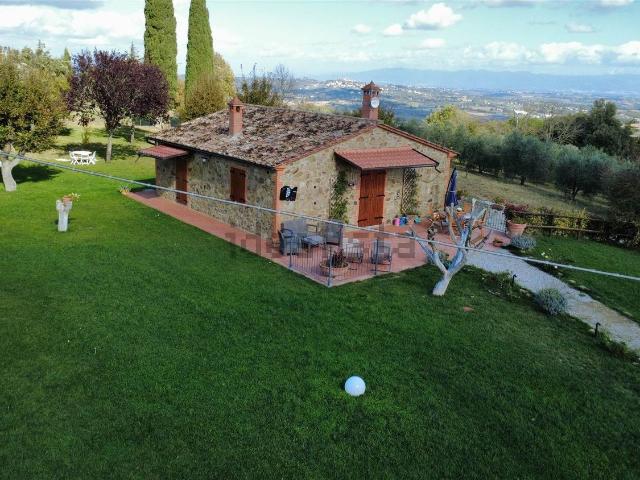 Rustico in vendita a Pieve Di Sinalunga, Toscana
