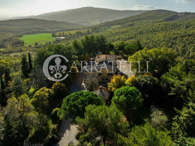 Rustico in vendita a Abbadia Di Montepulciano, Toscana