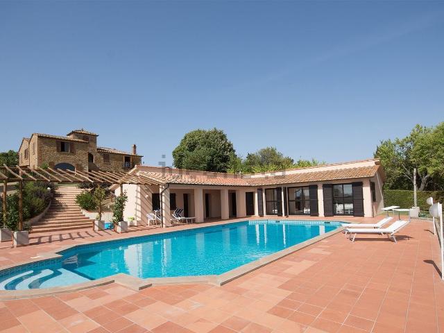 Rustico in vendita a Abbadia Di Montepulciano, Toscana