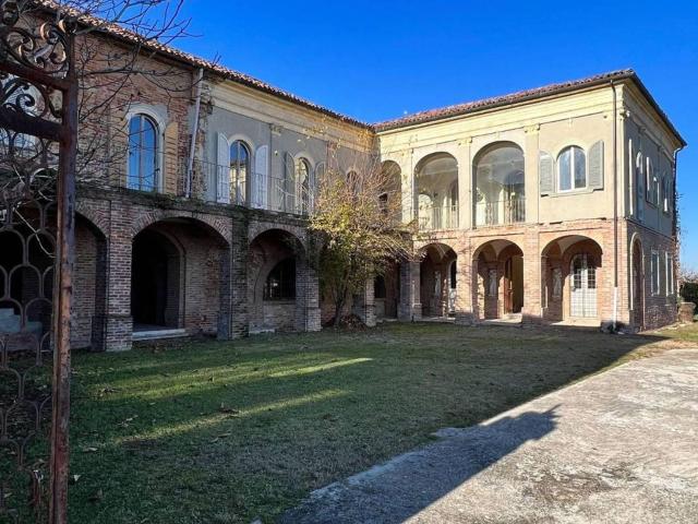 Rustico in vendita a Piemonte, Asti
