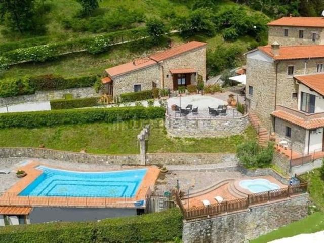 Rustico in vendita a Cantagrillo, Serravalle Pistoiese
