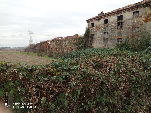 Rustico in vendita a Caldogno, Veneto