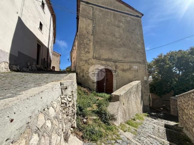 Rustico in vendita a Rocca di Cambio, L'Aquila